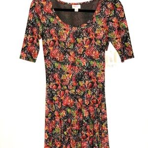 LuLaRoe Nicole Dress NWT
2nd Pic Size Chart